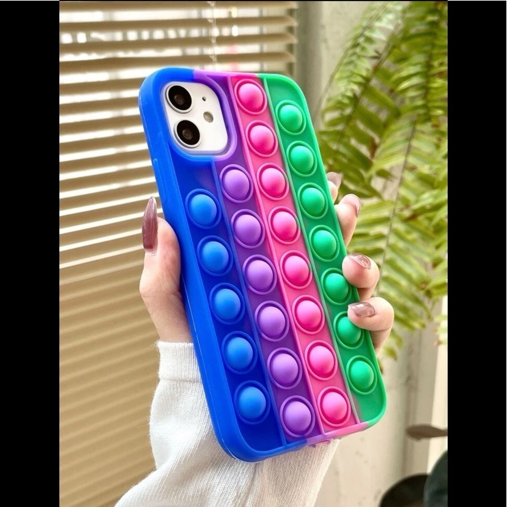 NWT- IPhone 12 & 12 Pro Case Poplt Fidget Bubble Push Pop It - Picture 3 of 4
